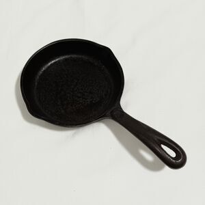 Wagner 1891 6-1/2” Cast Iron Skillet